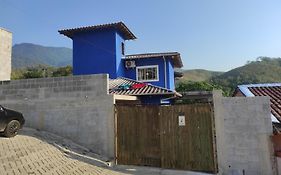 Suíte e casa da vania